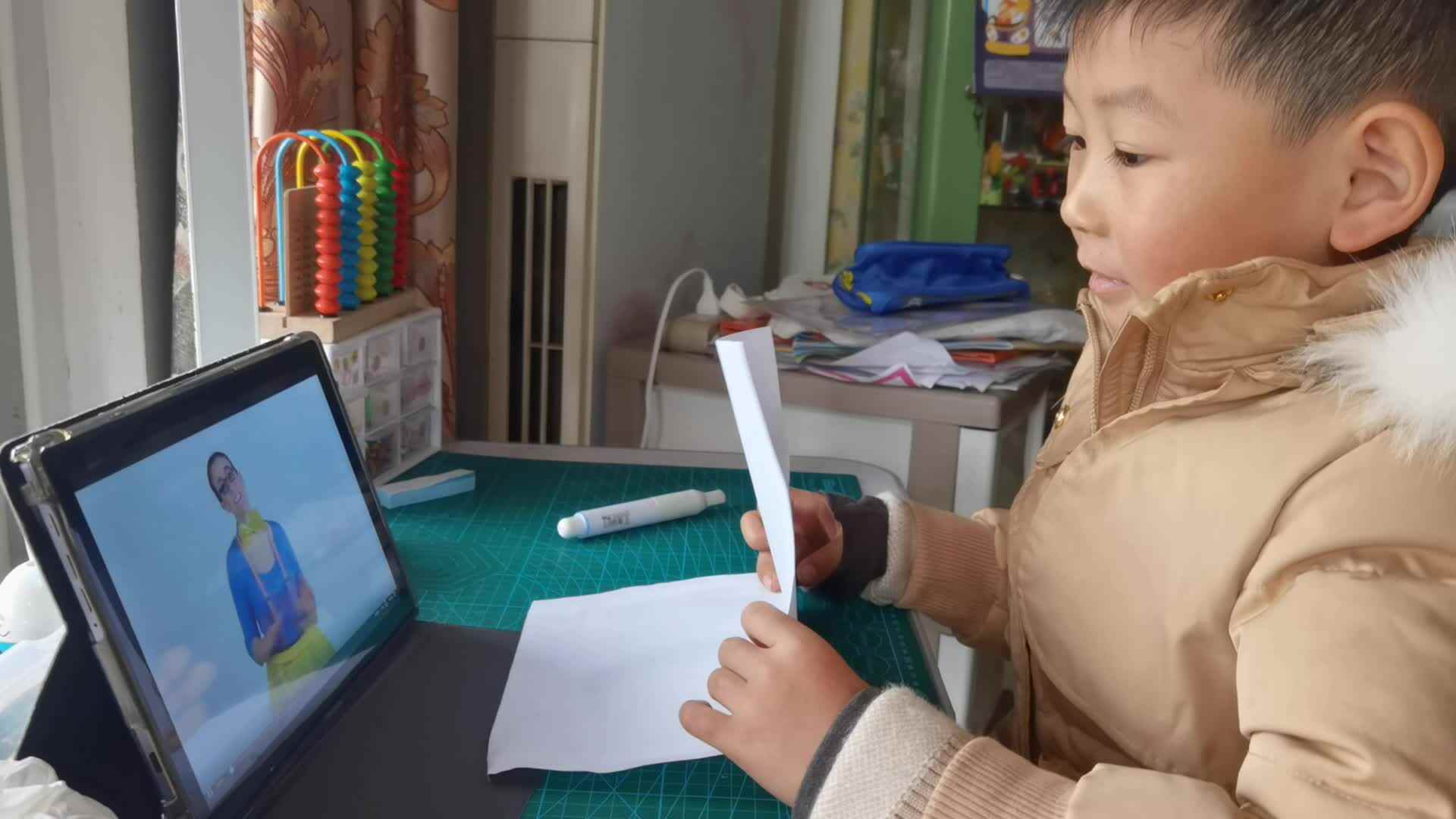 观看跟读英语视频A.mp4