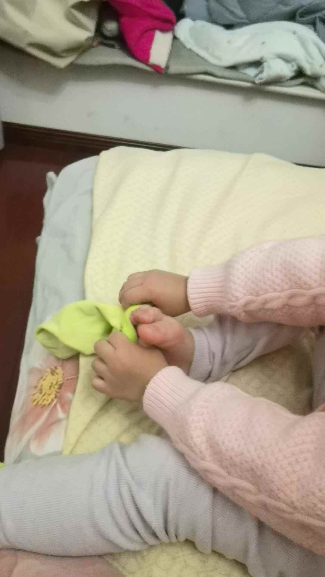 生活练习穿袜子