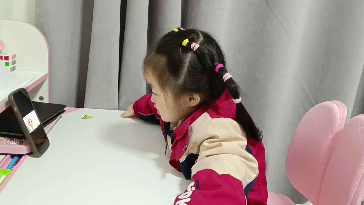 小A班2023.12.13艾琰茹—跟唱《五只小鸭》