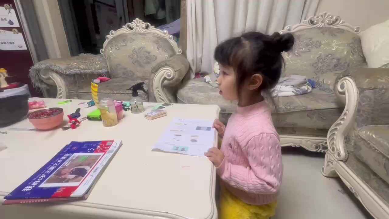 ⁣⁣20231209⁣中B班舒琳芯跟读英语