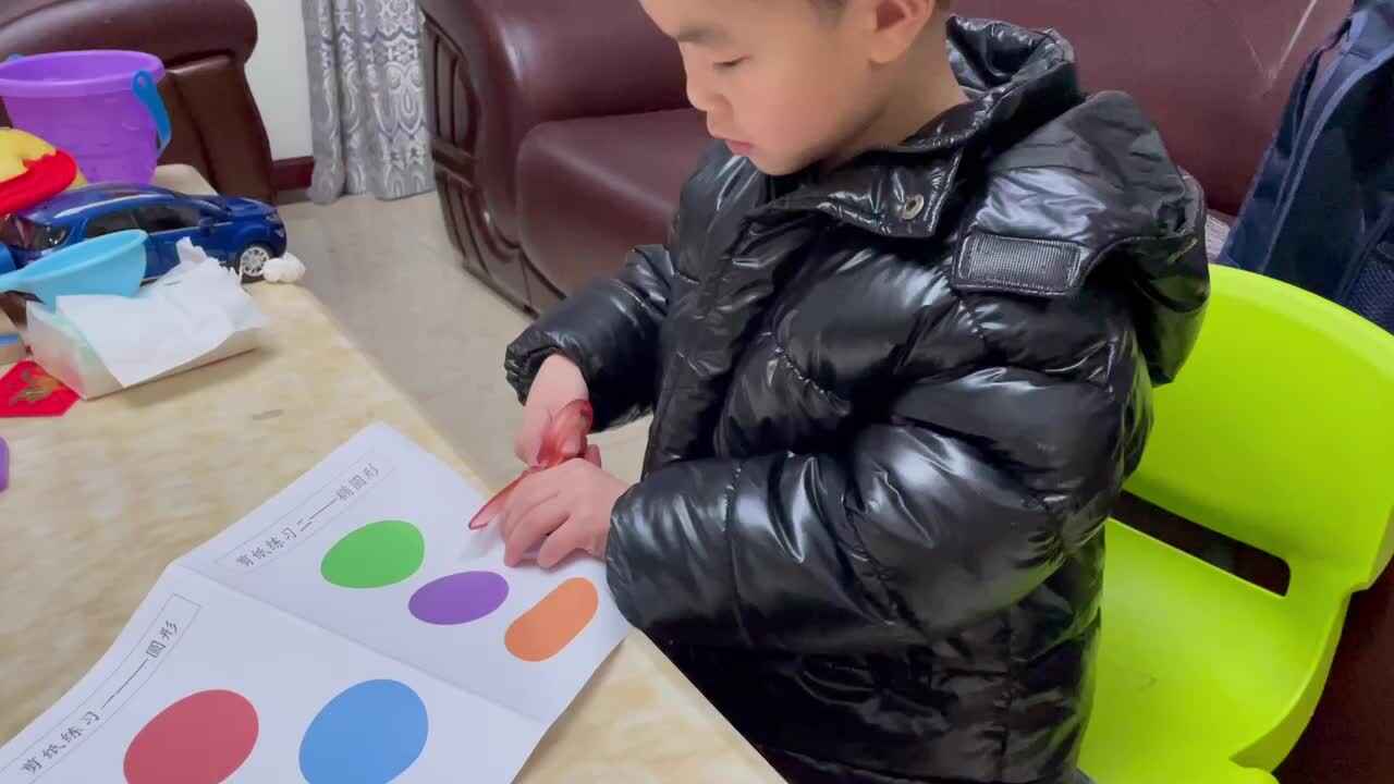 12.12-剪纸活动—胡焌一