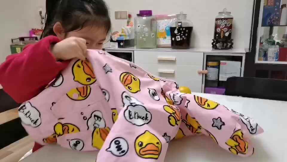 中b班宁汐言练习翻衣袖