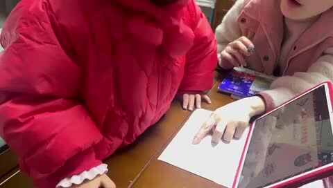 中B班李茵琪指读英语.MOV