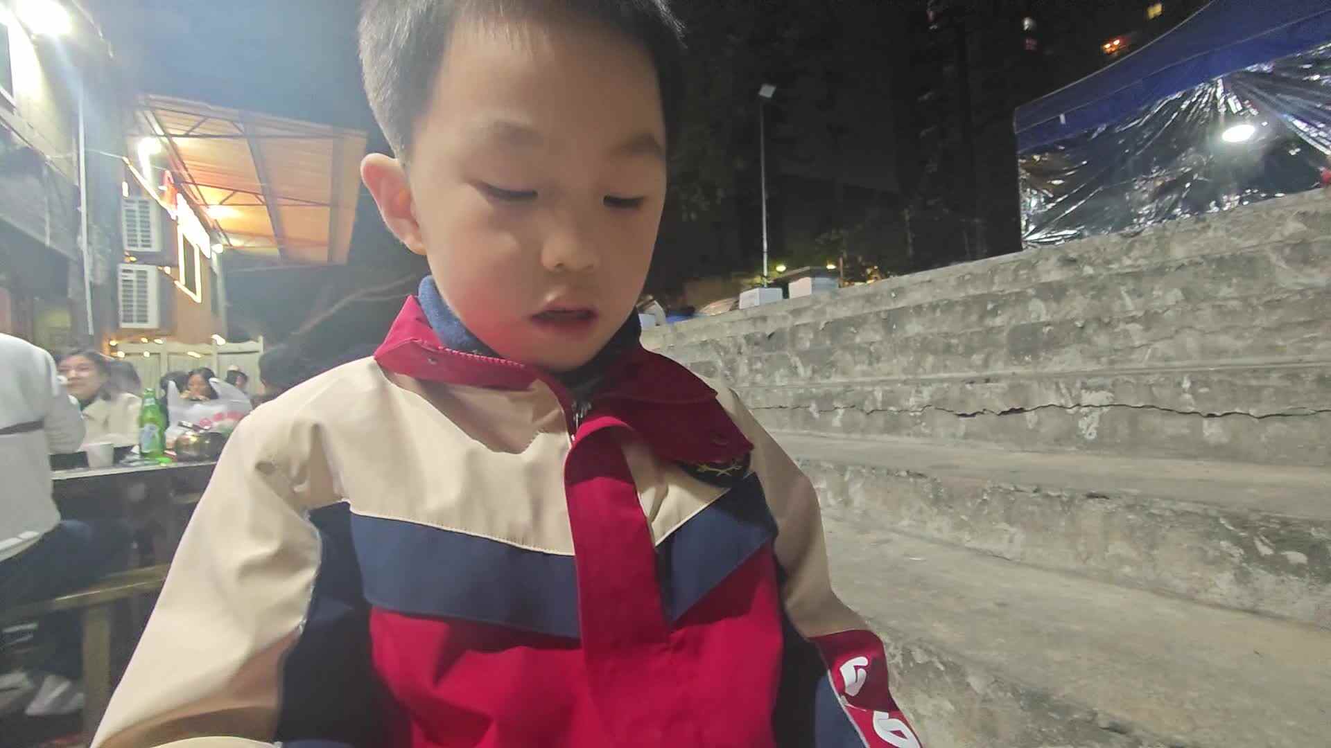 VID_20231205_191930.mp4