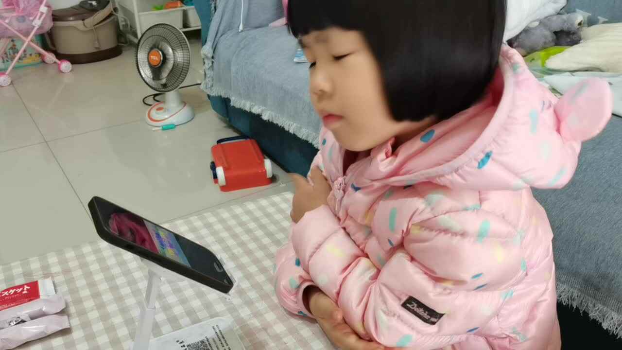观看英文儿歌《Opposites 反义词》.mp4