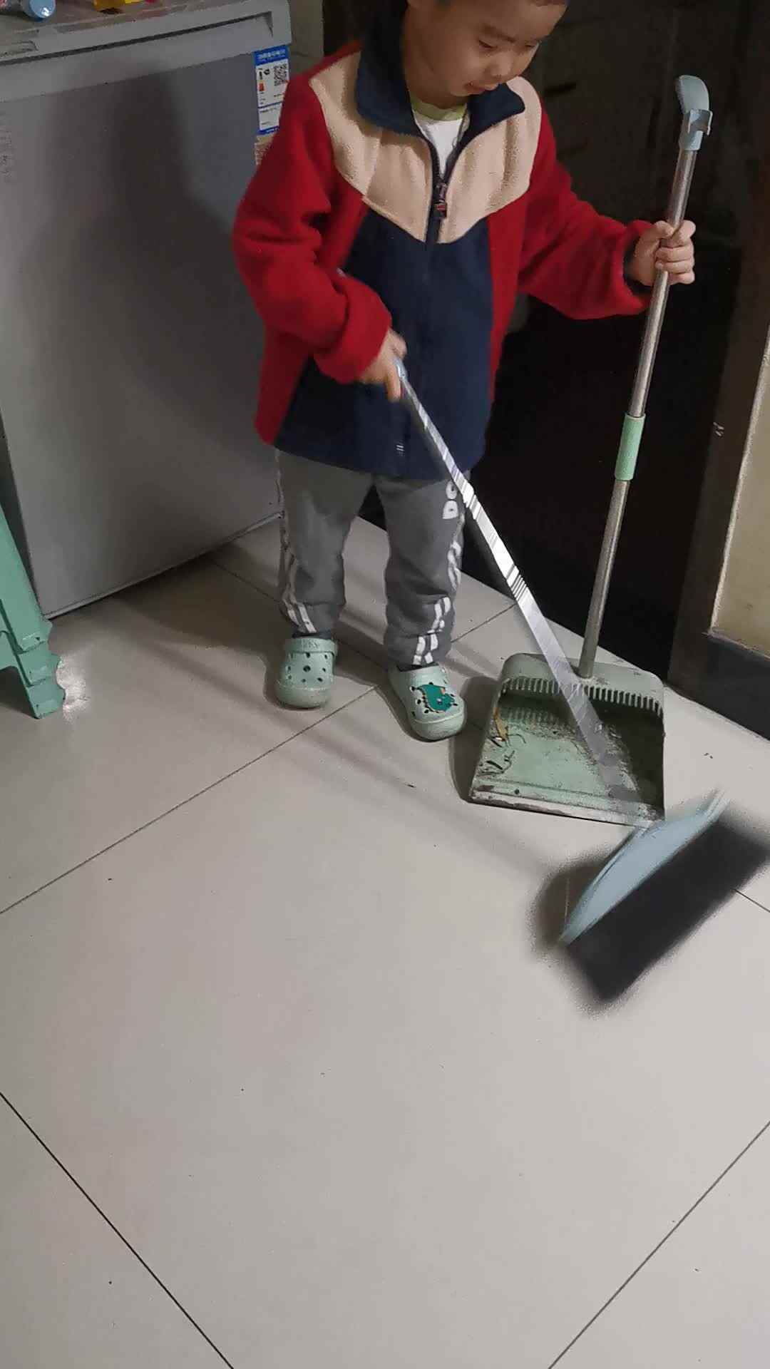 VID_20231206_212426.mp4