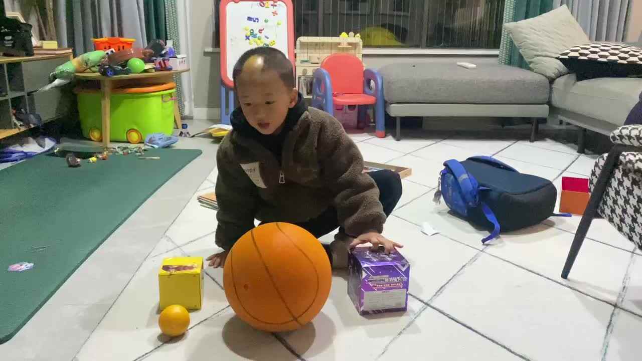 正方体和球体.MOV