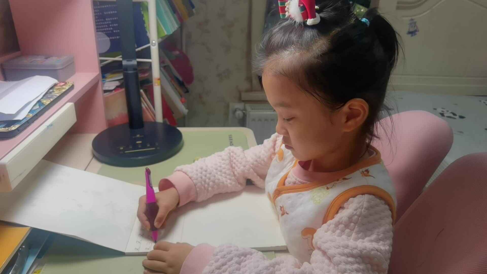 VID_20231221_书写汉字《又》.mp4