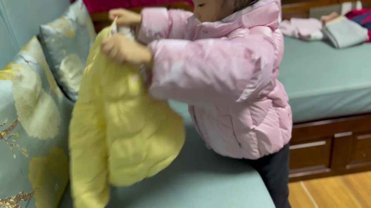 中B班李茵琪练习翻衣袖.MOV