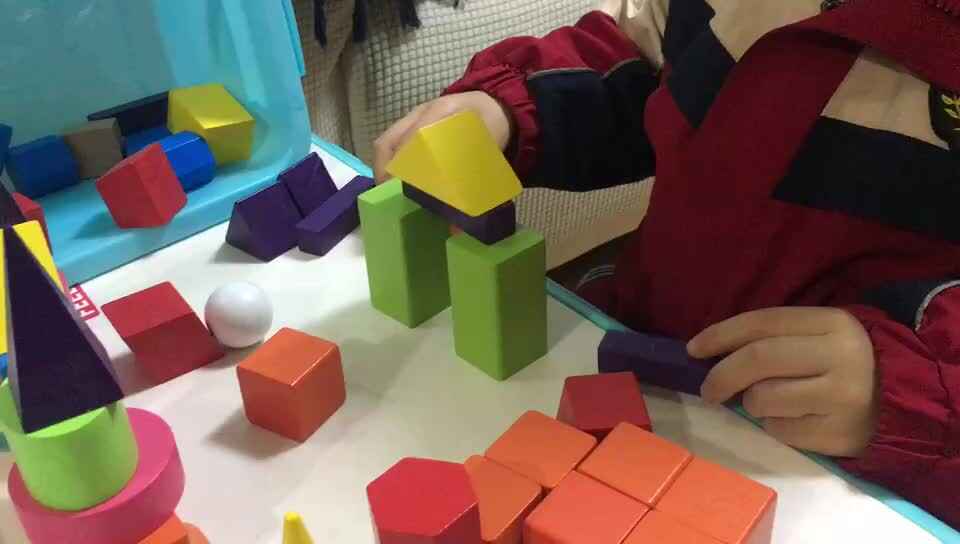 20231213大A班郭睿珩-搭城堡1.mp4