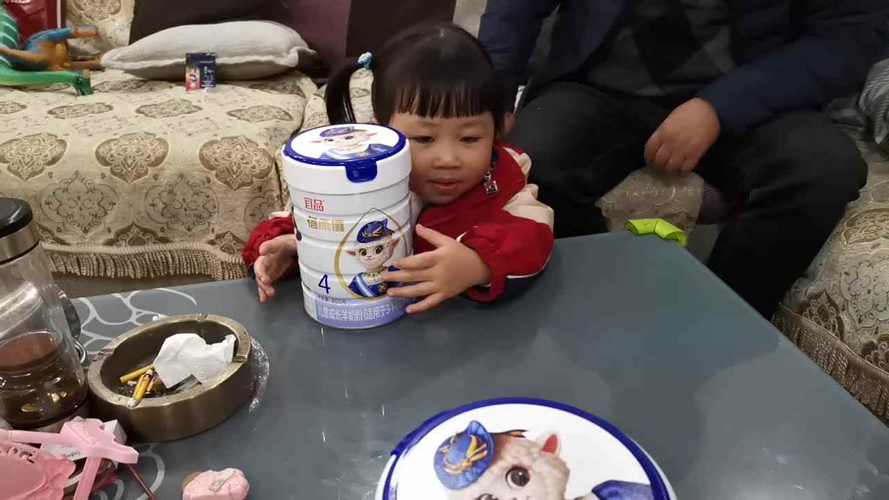 小A班2023.12.20张艺涵-英语儿歌《How many fingers》.MOV