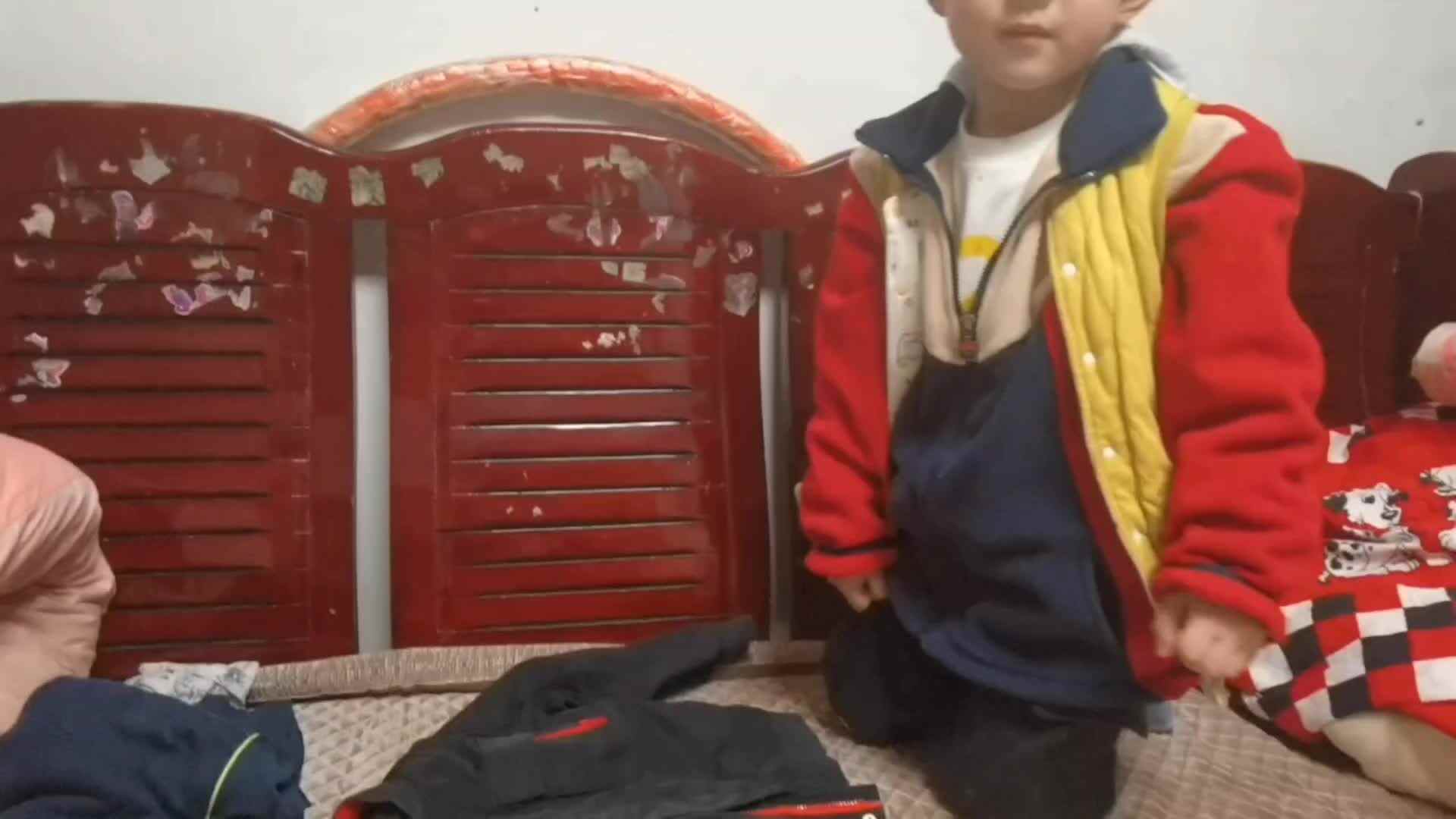 2023.12.15  大B班  ⁣学习叠衣服裤子