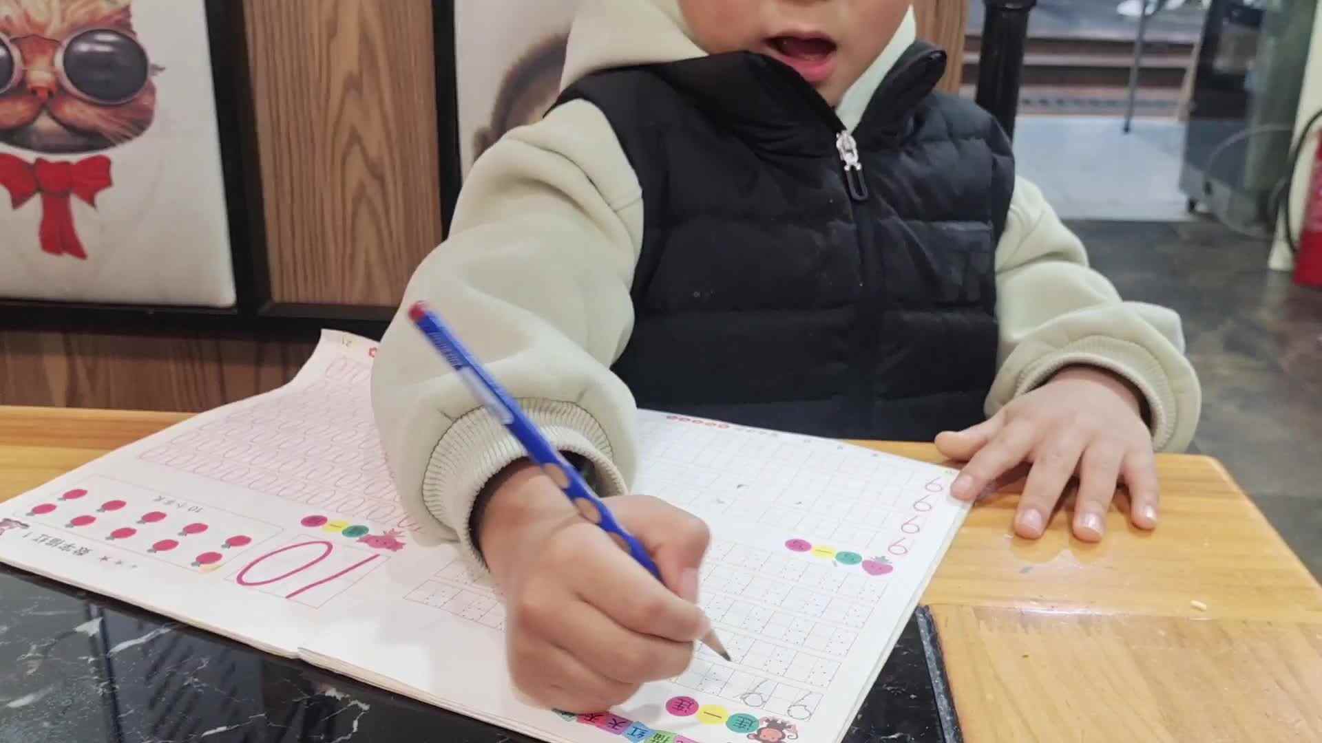 大B班王子扬数字9连一连