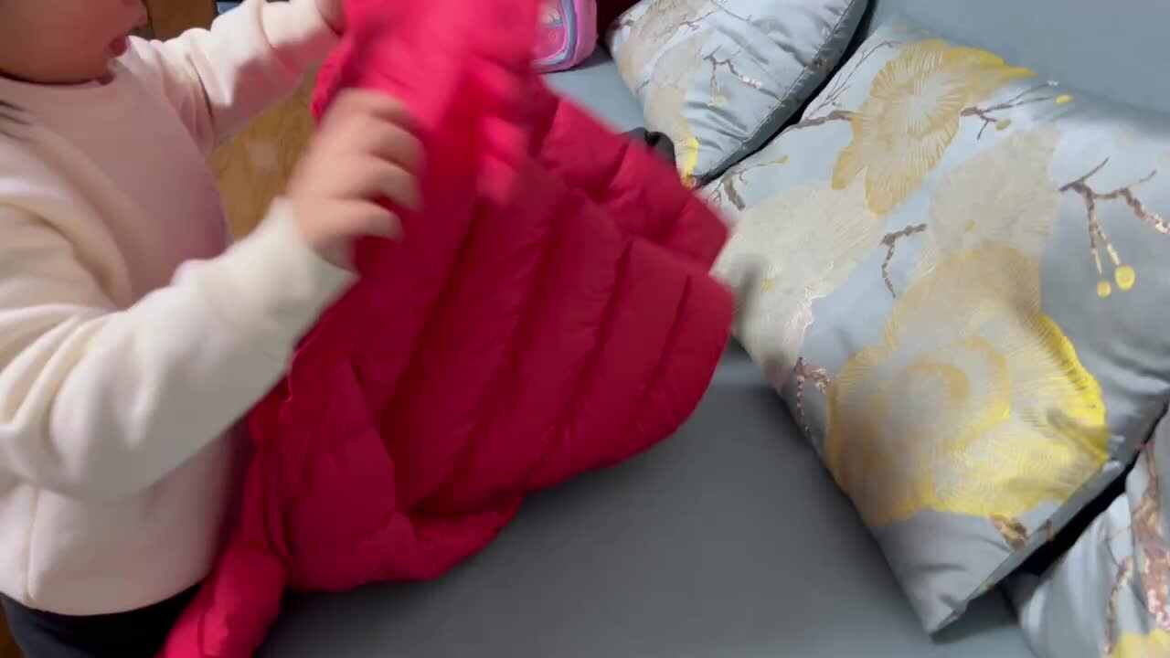 中B班李茵琪练习翻衣袖.MOV