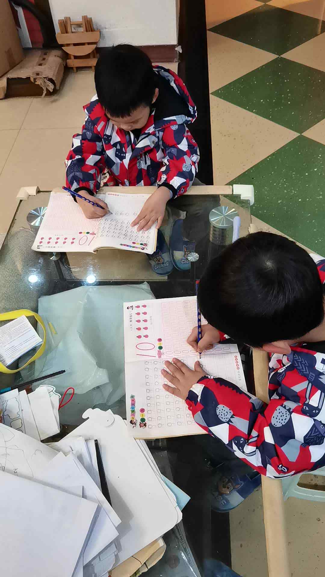 VID_20231217_182902.mp4