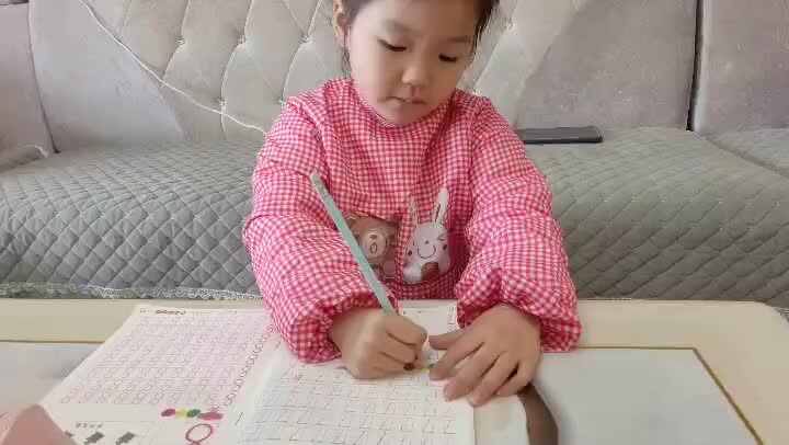 6fb1e2679ee797195f82f8764e7fe03c.mp4