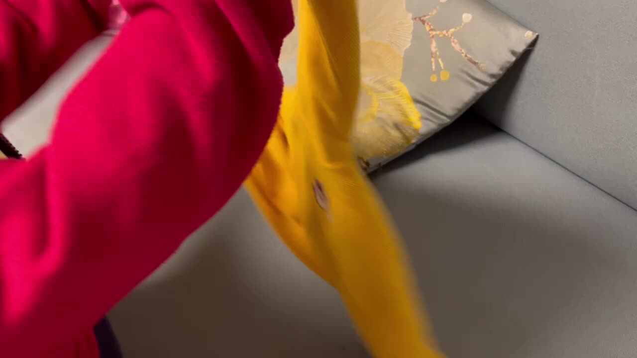 中B班李茵琪练习翻衣袖.MOV