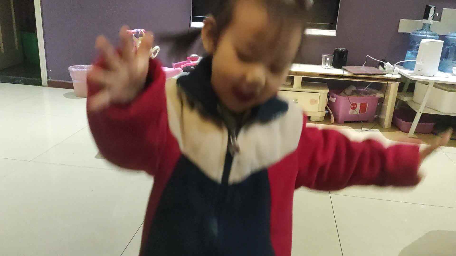 2023.12.8What's your name.mp4