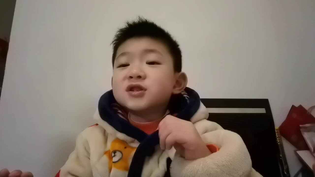 ⁣⁣2024.01.22大B班  背诵《稚子弄冰》