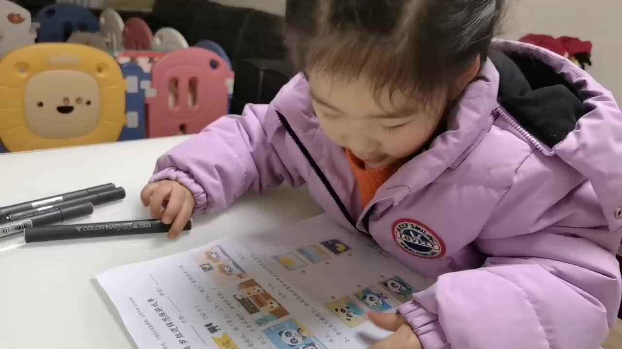 中b班宁汐言看图说话《早上、上午、下午、晚上》