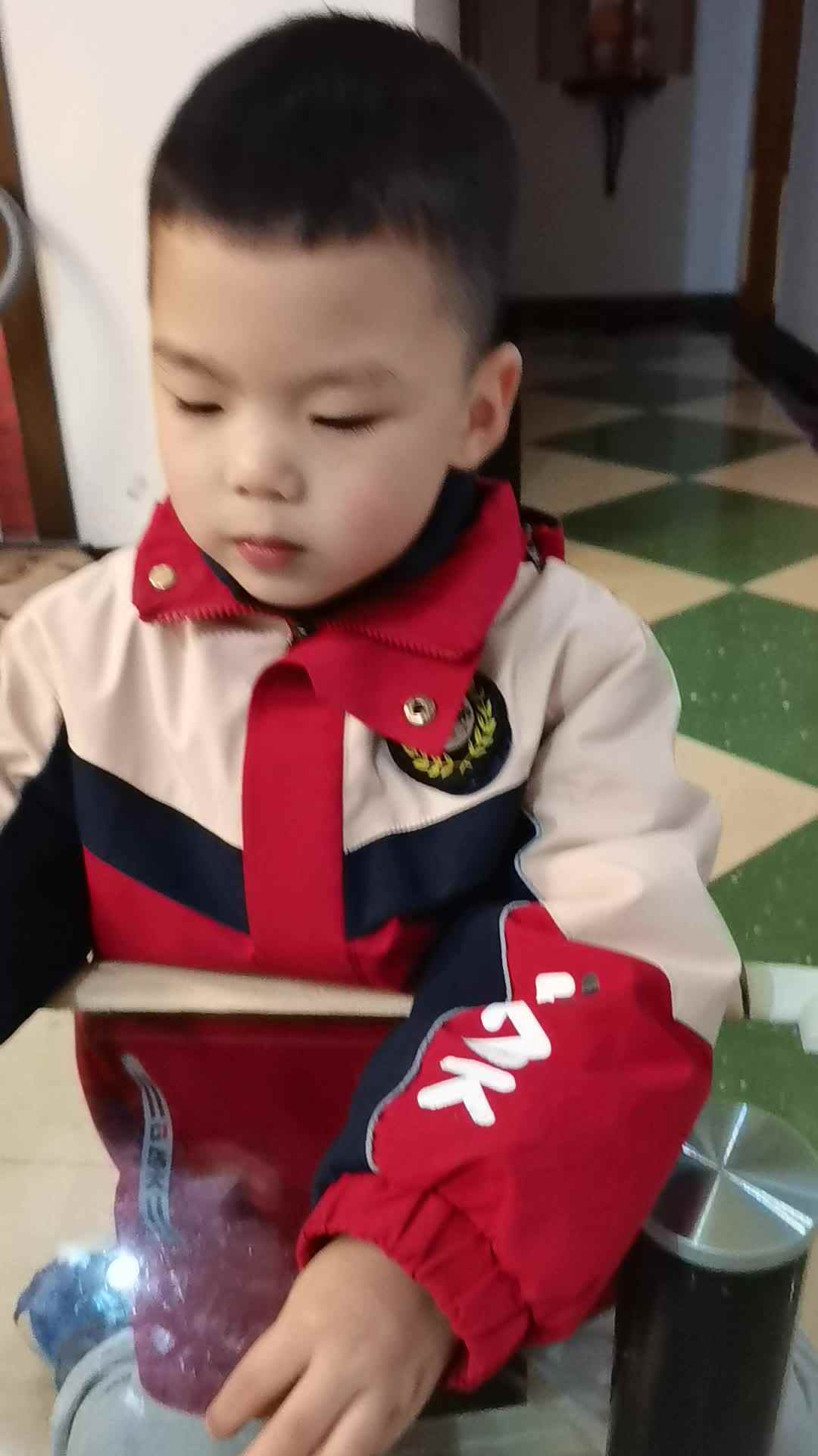 VID_20240108_194503.mp4