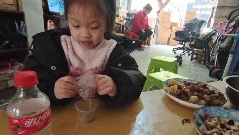 中A班唐依依科学实验