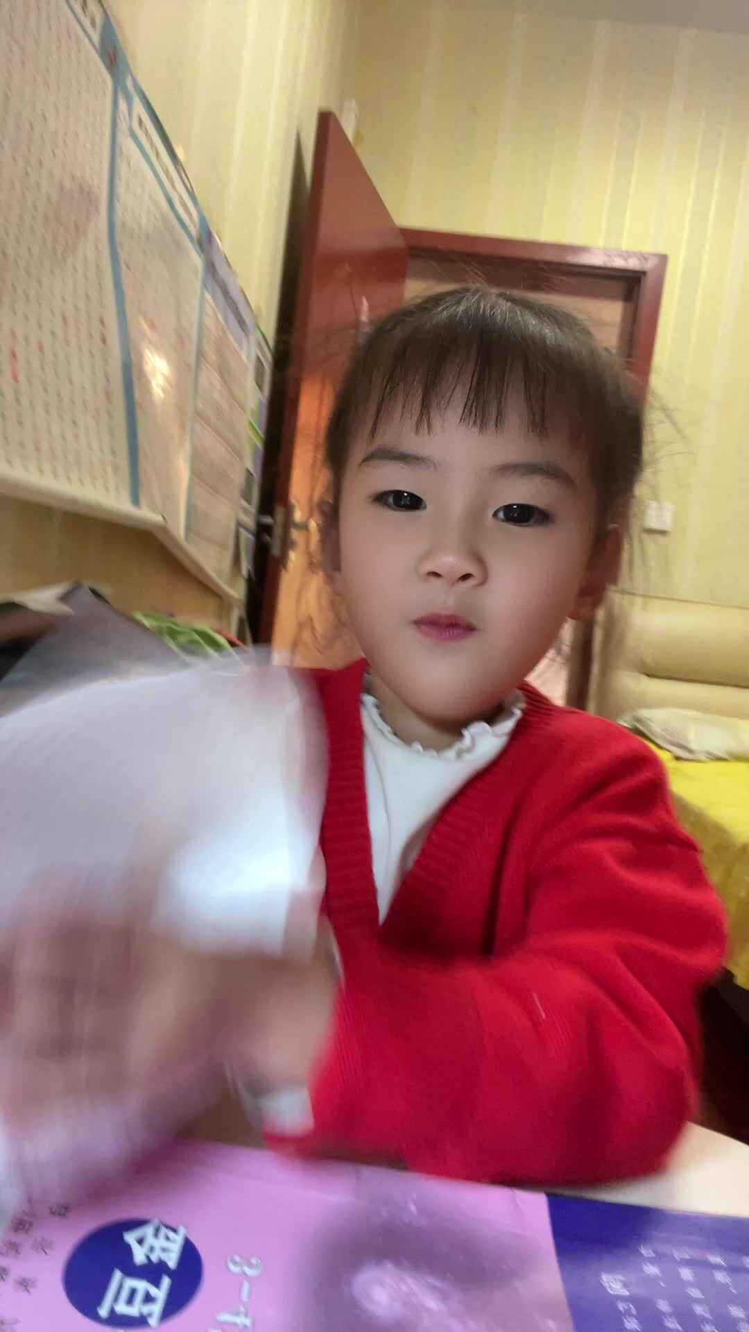 中B班 李曦蕊 练习擦手