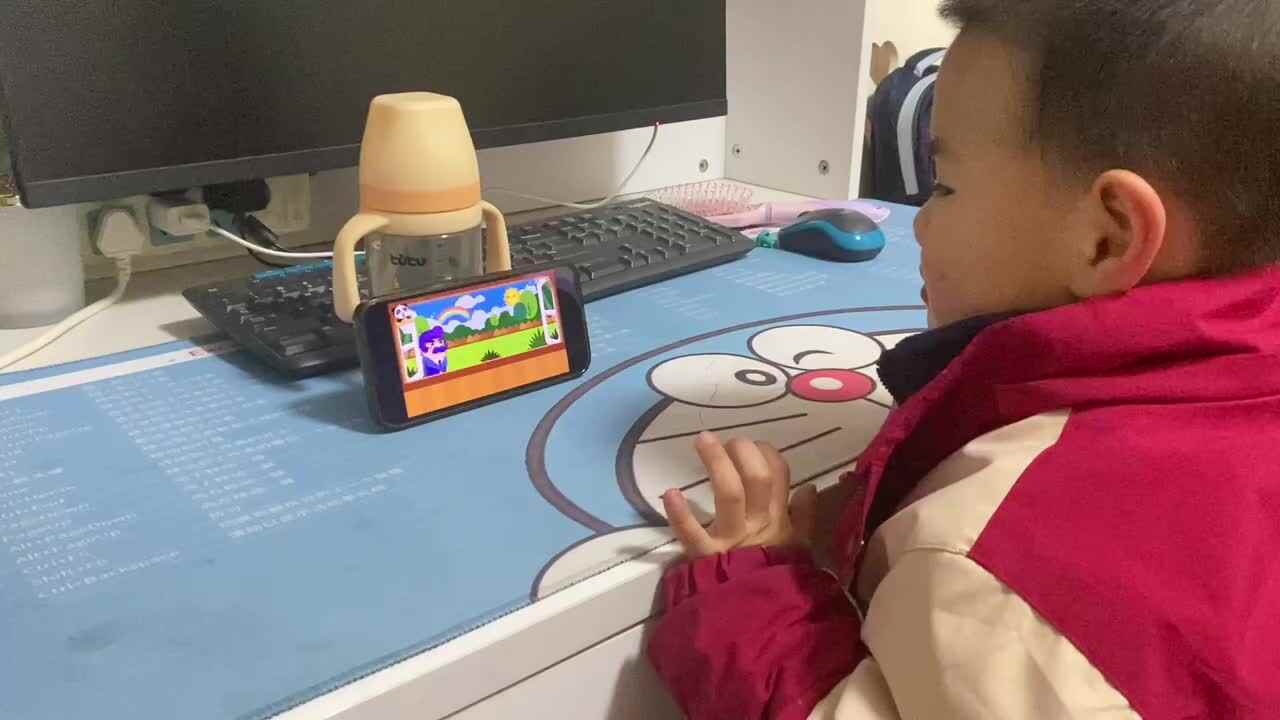 中B班吕子垚练习（英文儿歌）20240110