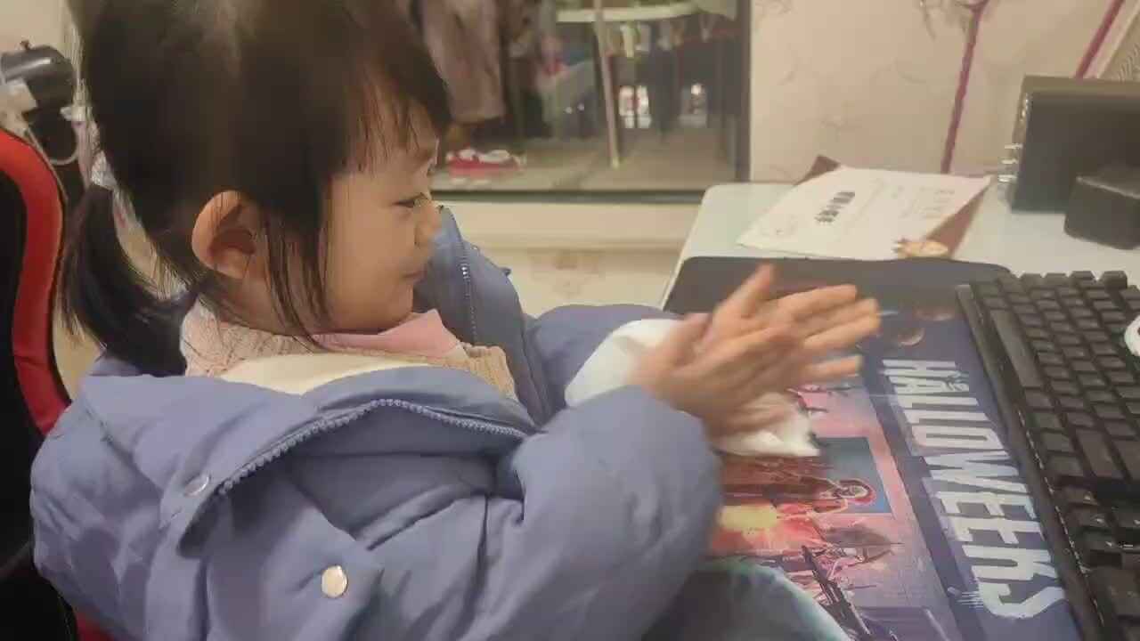 中B班谭诗锜练习擦手