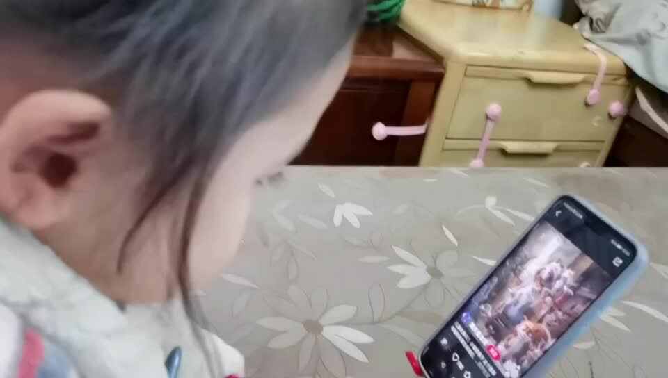 中B班1月27张芷萱了解十二生肖的故事