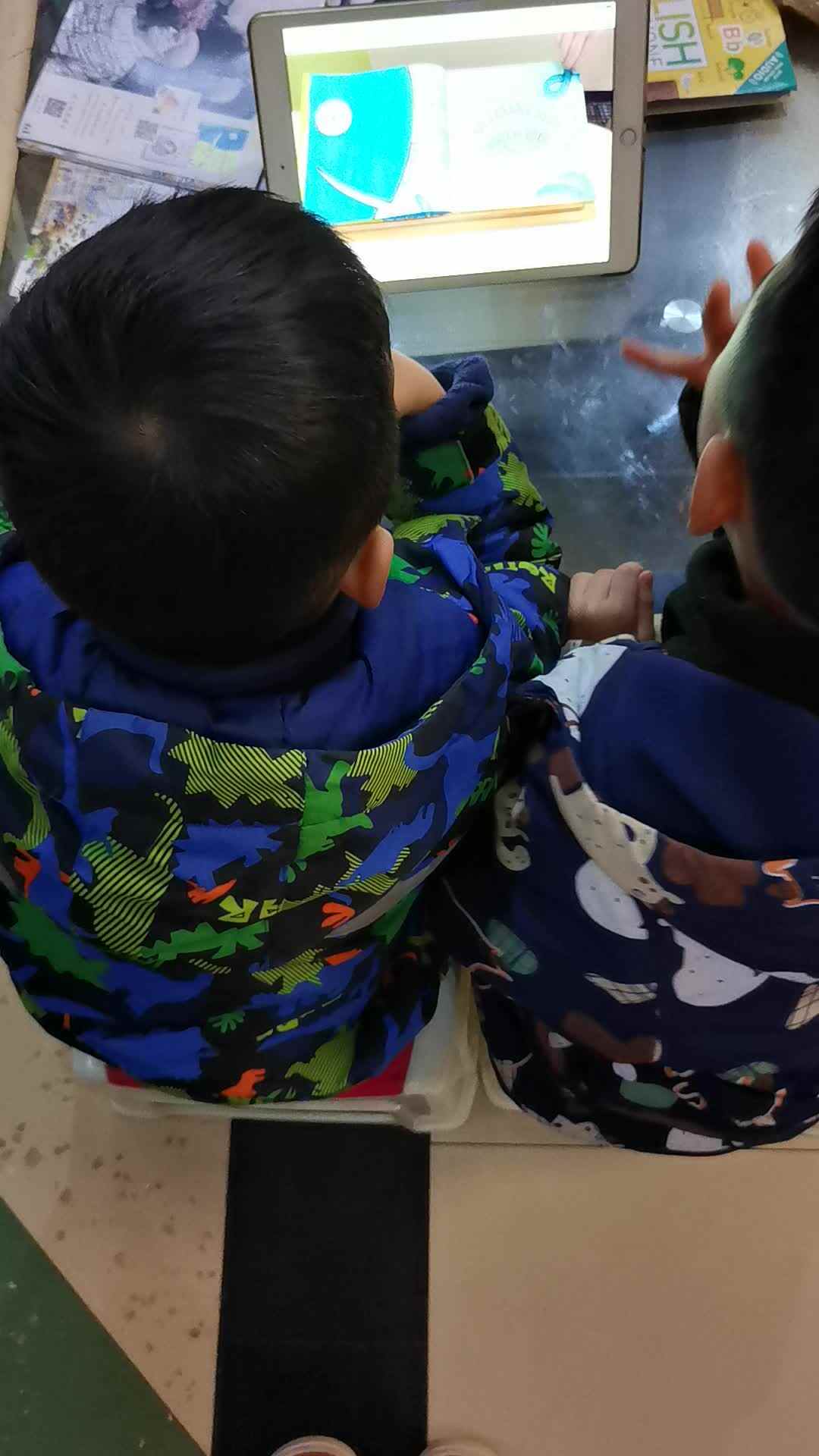 VID_20240114_195315.mp4