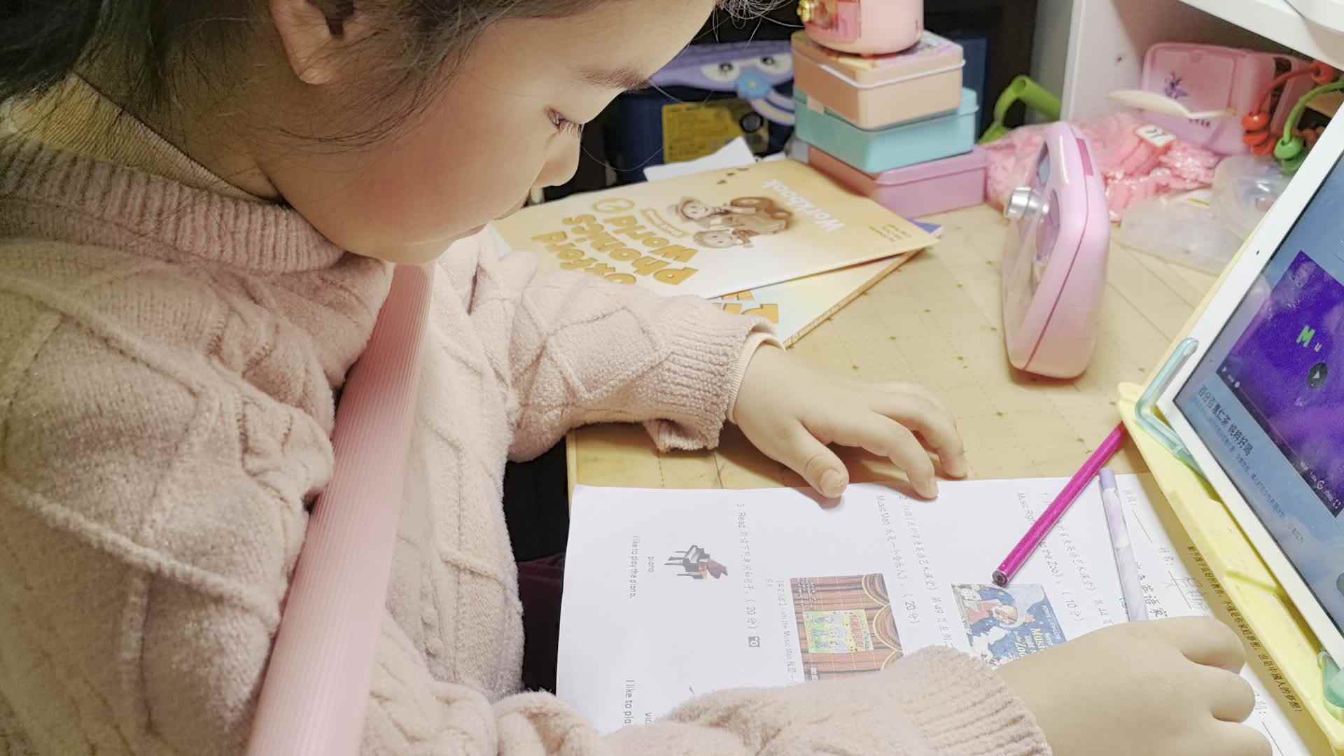 2024.2.28侯奕帆闯关练习英语朗读