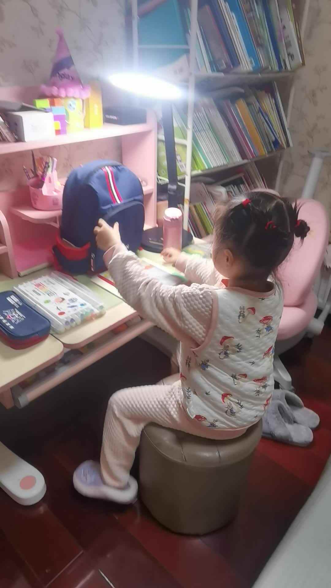 VID_20240221_整理书包.mp4
