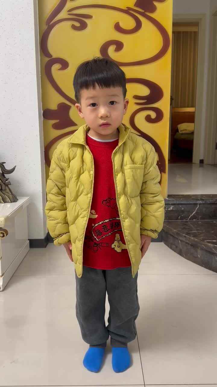 实验小班跳跳站姿练习