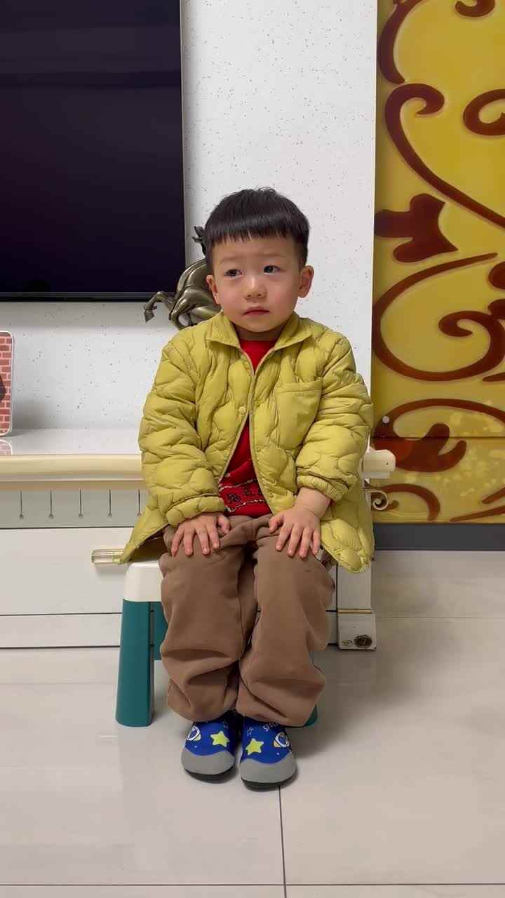 实验小班跳跳坐姿练习