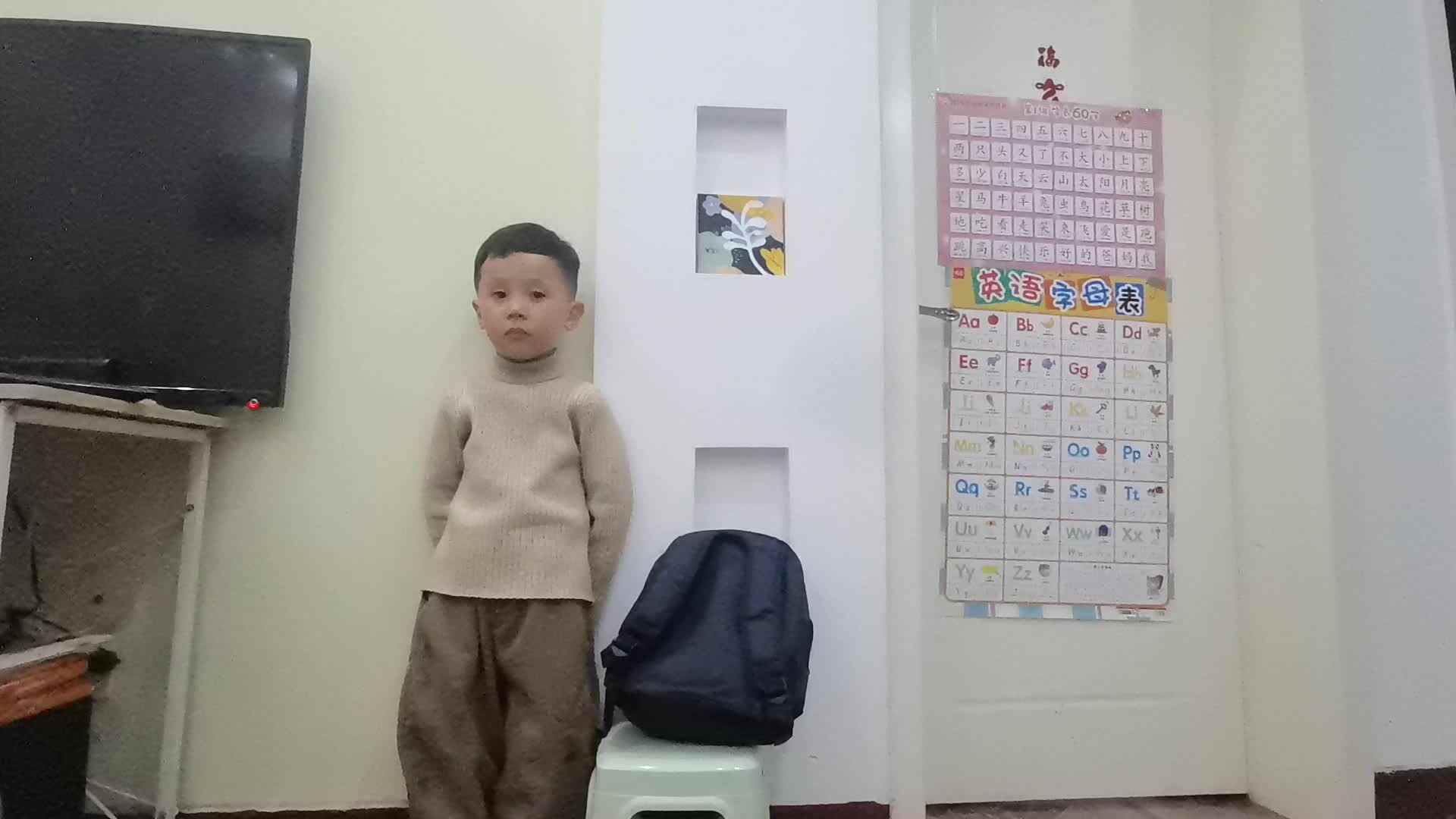 王千与背书包训练.mp4