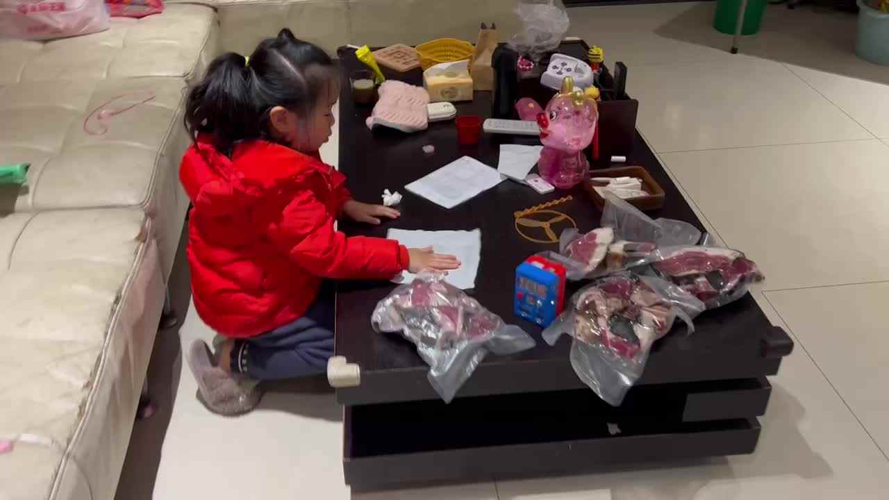 擦桌子和坐姿.MOV