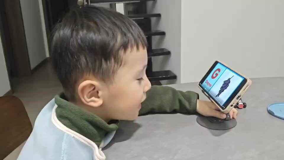 中B班  王千与英语跟读