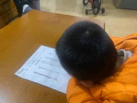 中B班赵芃栎握笔练习
