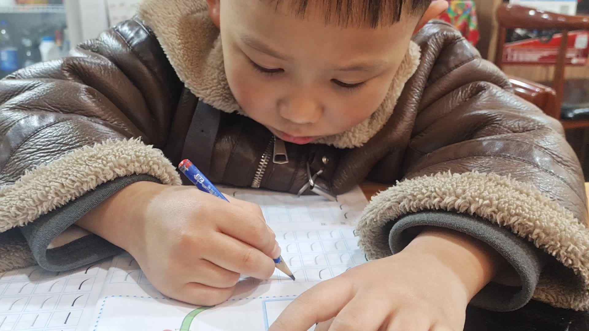 大B班王子扬写丿