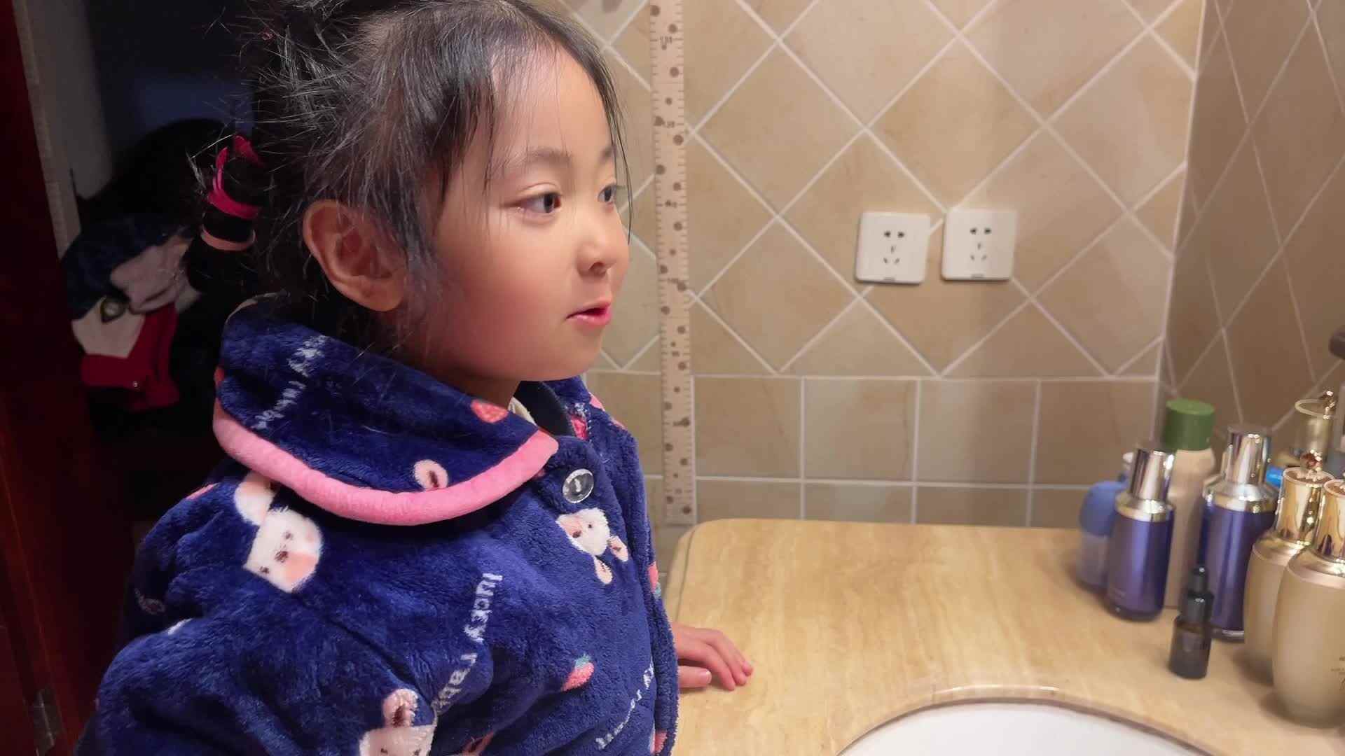 ⁣20240311吴晨希闯关练习-练习洗手 .mp4