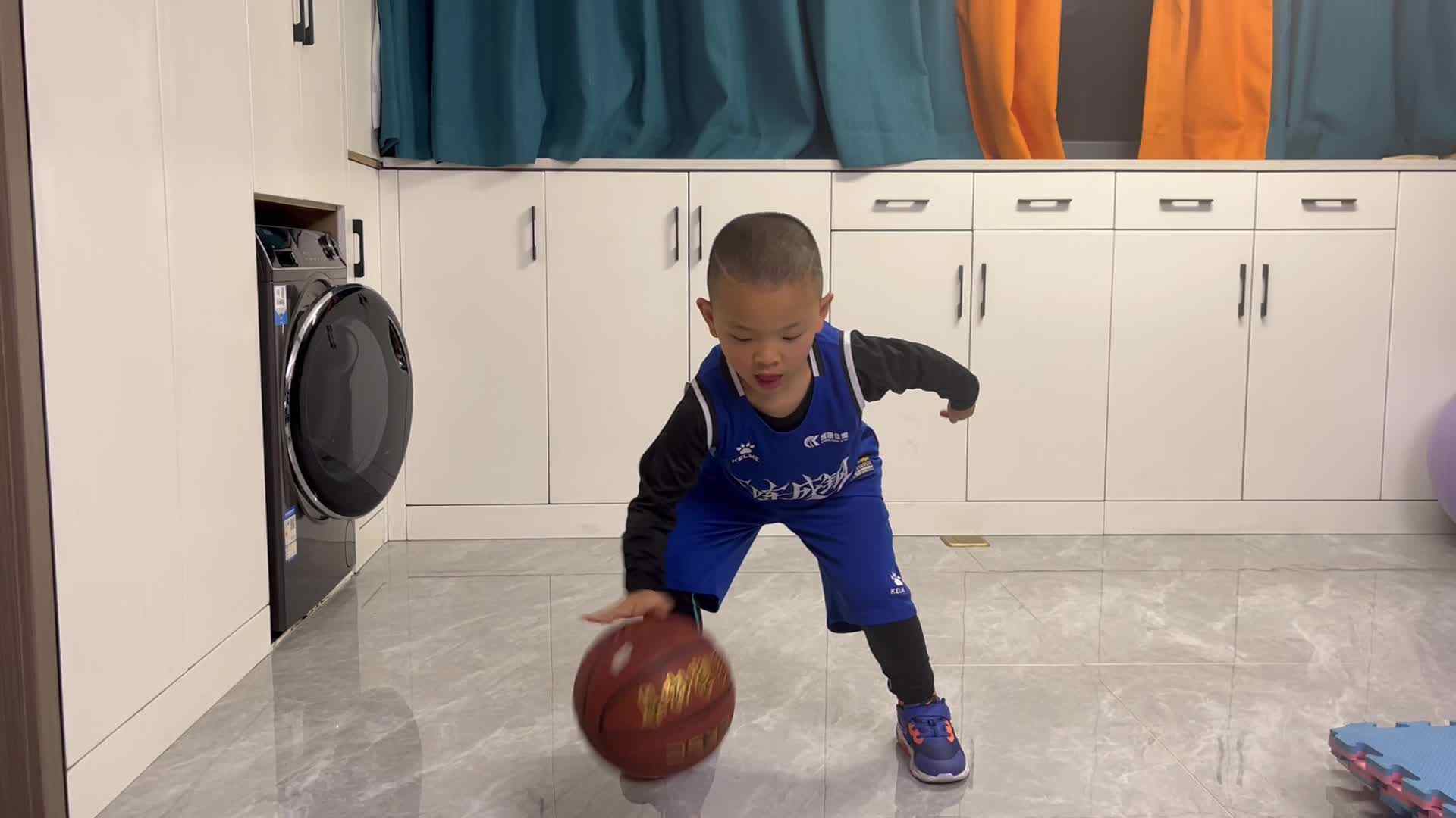 学前B班温志成拍球练习 2024.03.12.mov