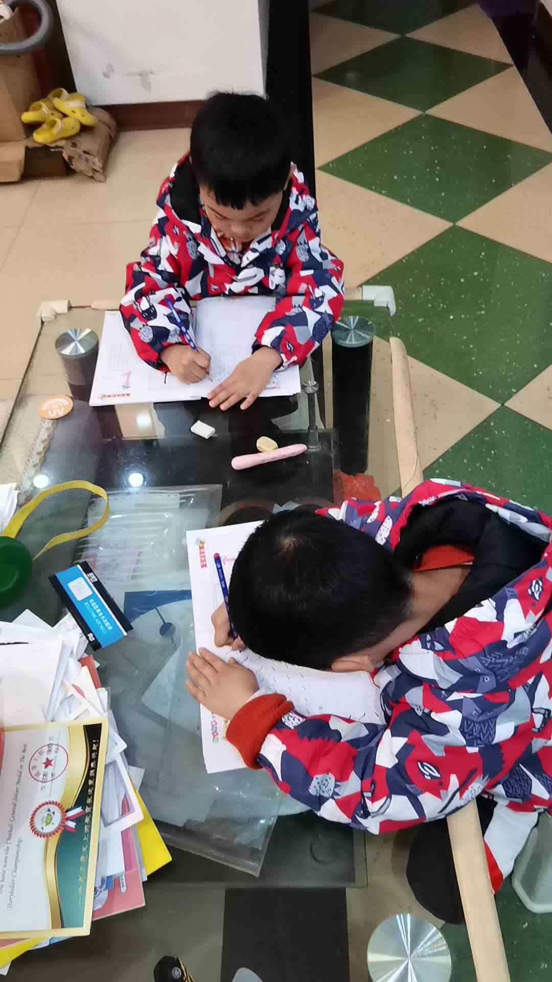 VID_20240321_195719.mp4