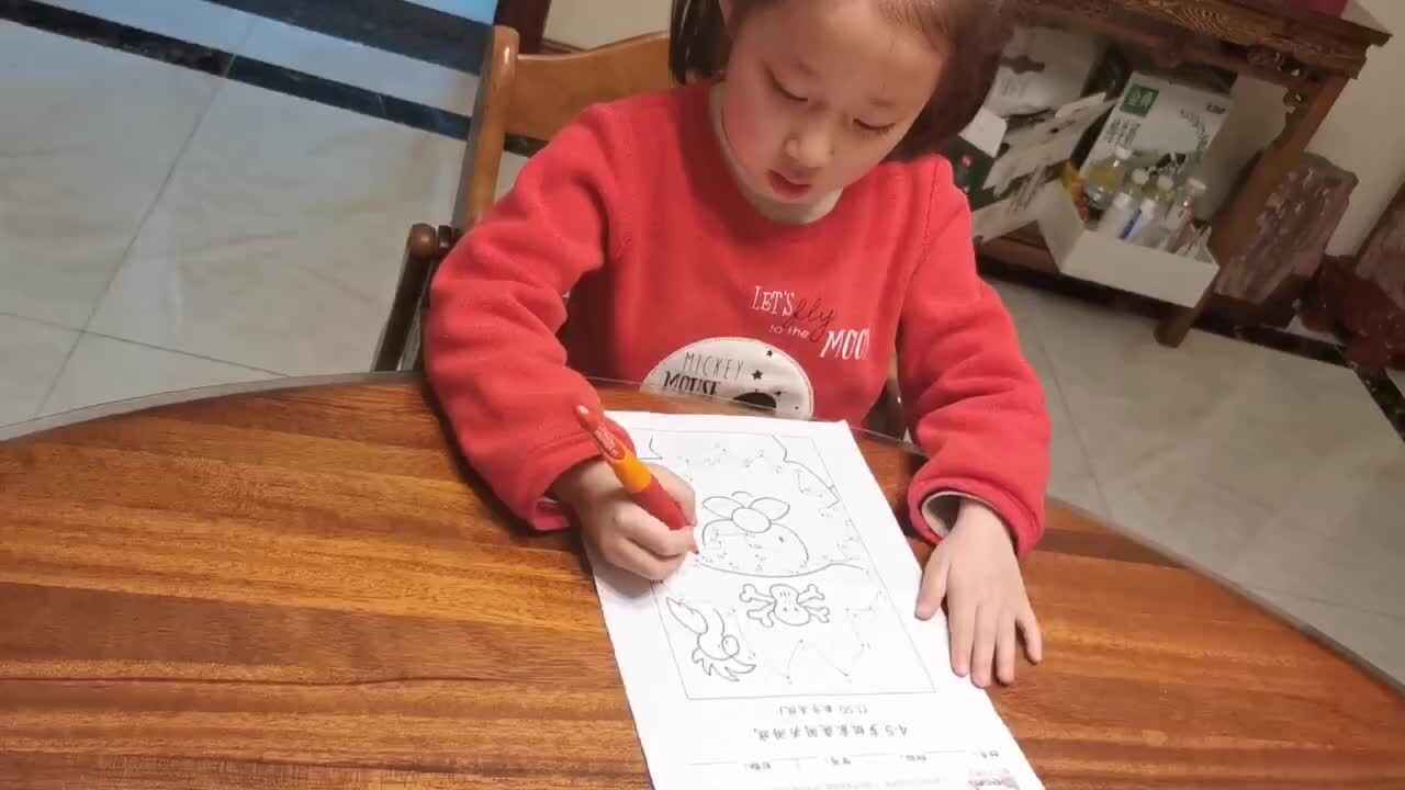 李芊仪完成家庭闯关游戏题单