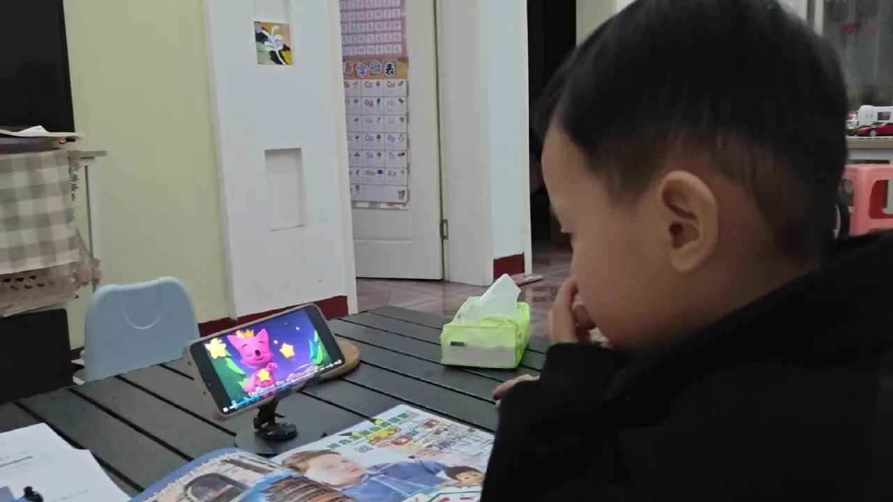 中B班 王千与跟唱儿歌