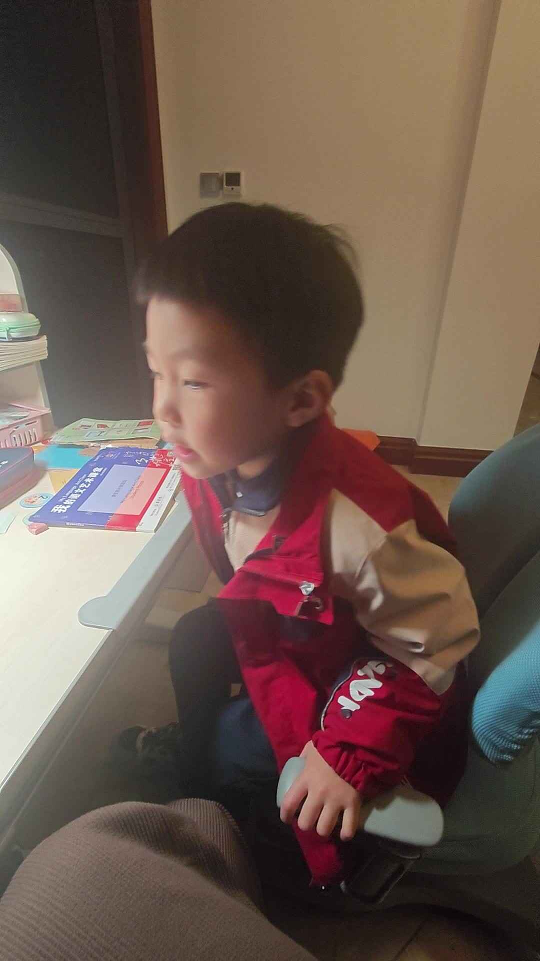 VID_20240319_190331.mp4