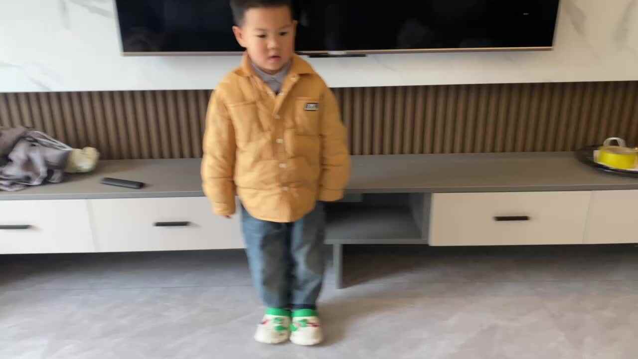 ⁣中B班吕子垚练习（原地踏步）20240315.MOV