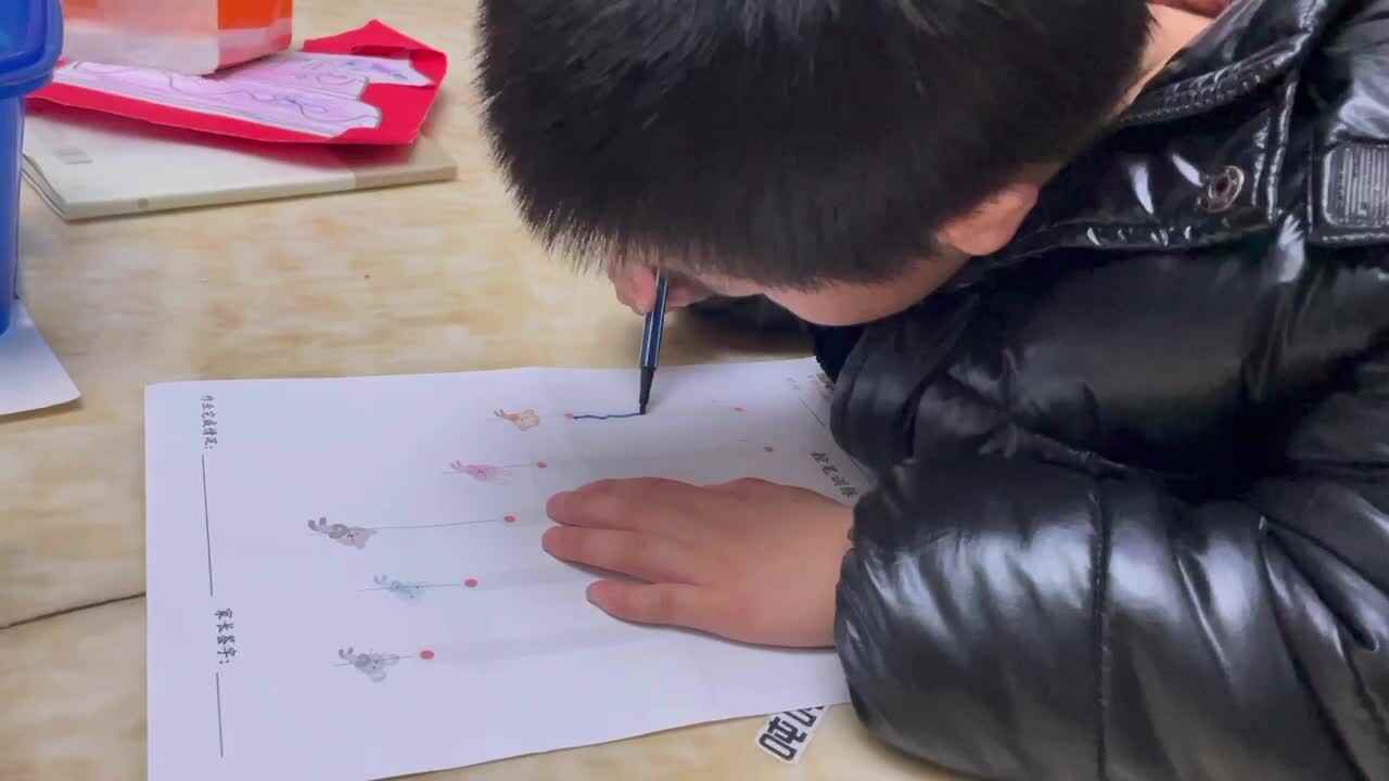 2024.3.5-控笔练习，端放椅子—胡焌一