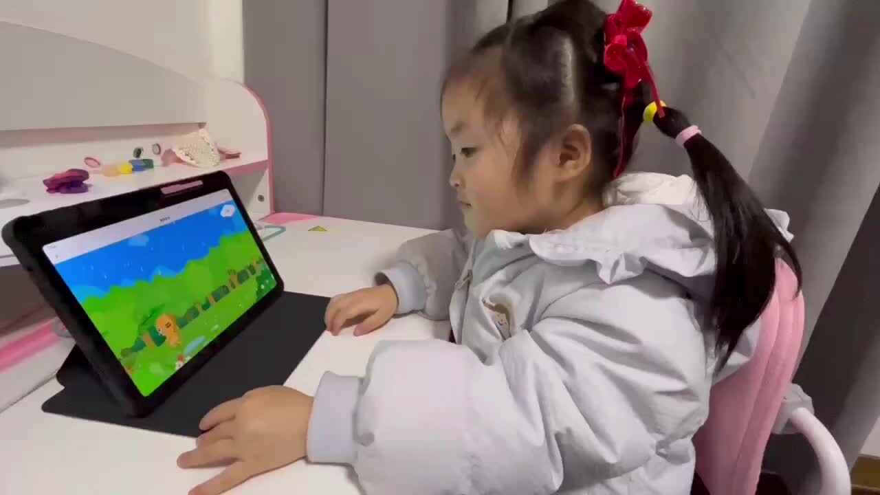 小A班2024.3.18艾琰茹— 春雨沙沙