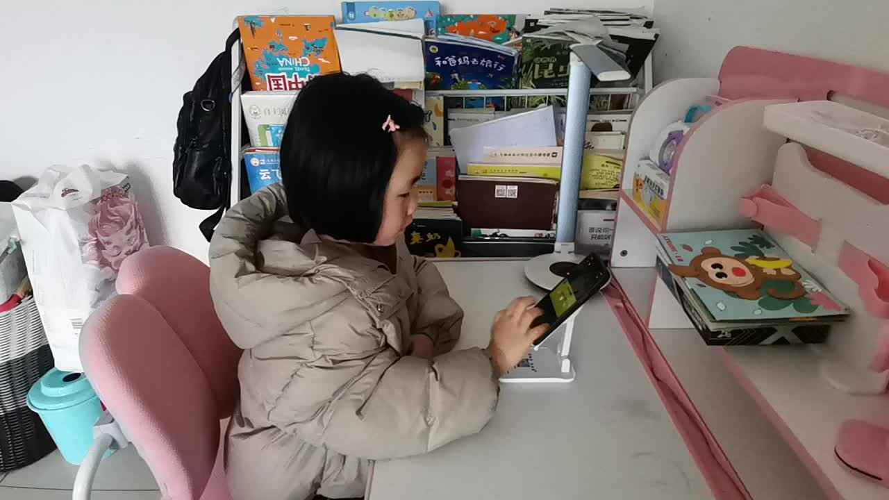 观看儿歌《Count 123》.mp4